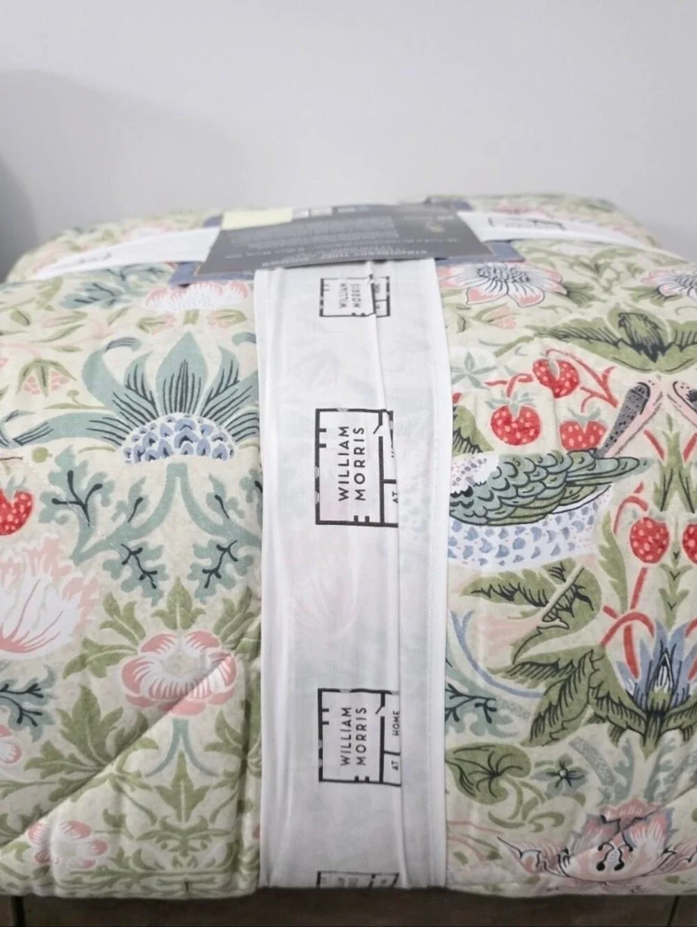 William Morris KING Strawberry Thief 3 Piece Comforter Set Designed in England